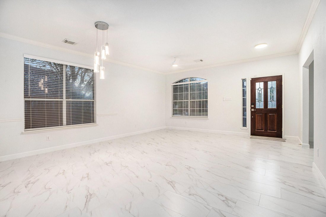 House in Friendswood, Texas, United States 2 - 18297528
