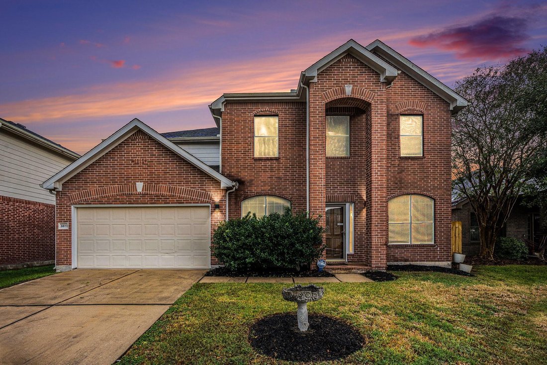 House in Friendswood, Texas, United States 1 - 18297528