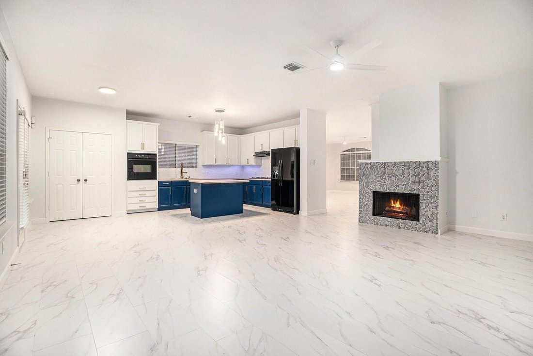House in Friendswood, Texas, United States 5 - 18297528
