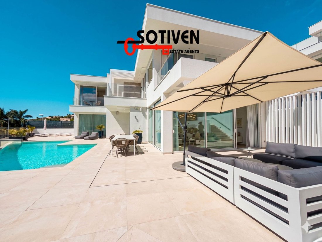 Villa in Adeje, Canary Islands, Spain 1 - 15927305