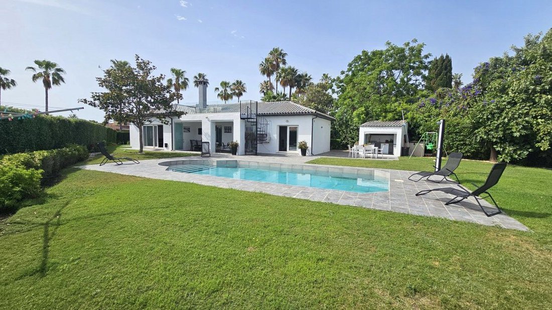 Villa in Sotogrande, San Roque, Andalusia 1 - 18297592