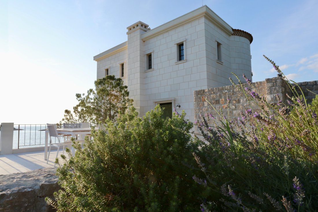 Villa in Mirišta, Herceg Novi Municipality, Montenegro 2 - 18297899