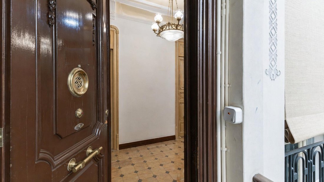 Apartment in Eixample, Barcelona, Spain 5 - 18302445