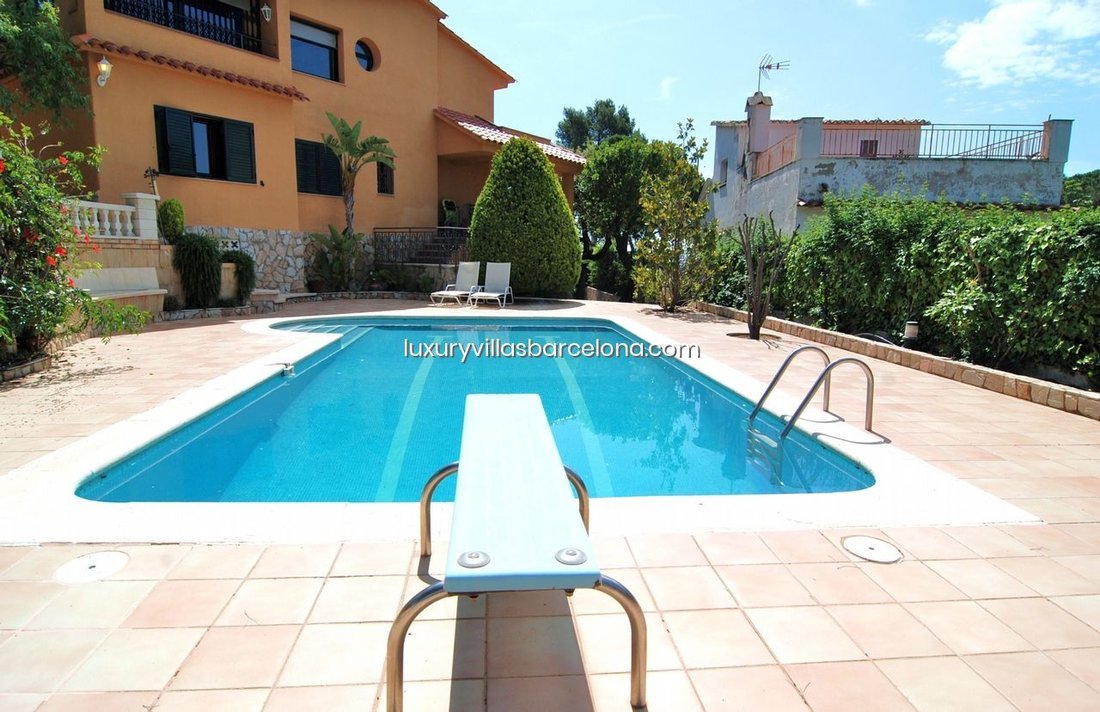 Villa à Pineda de Mar, Catalogne, Espagne 3 - 18300098