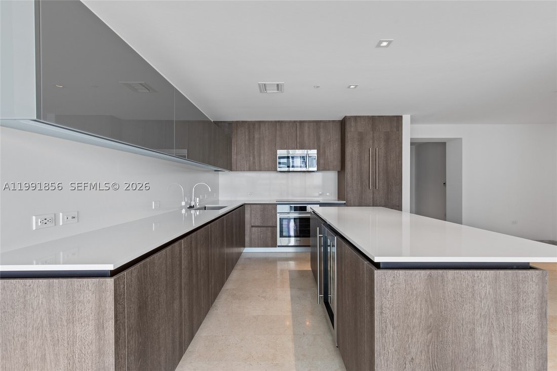 Condo in Miami, Florida, United States 4 - 17523495