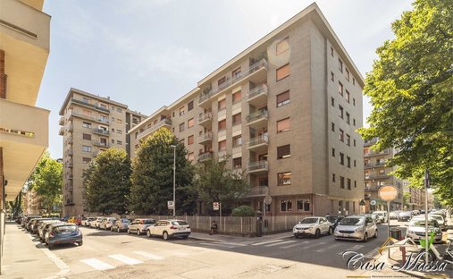 Apartment in Cit Turin, Turin, Italy 1