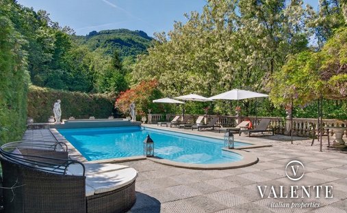 Estate in Castelnuovo di Garfagnana, Tuscany, Italy 1