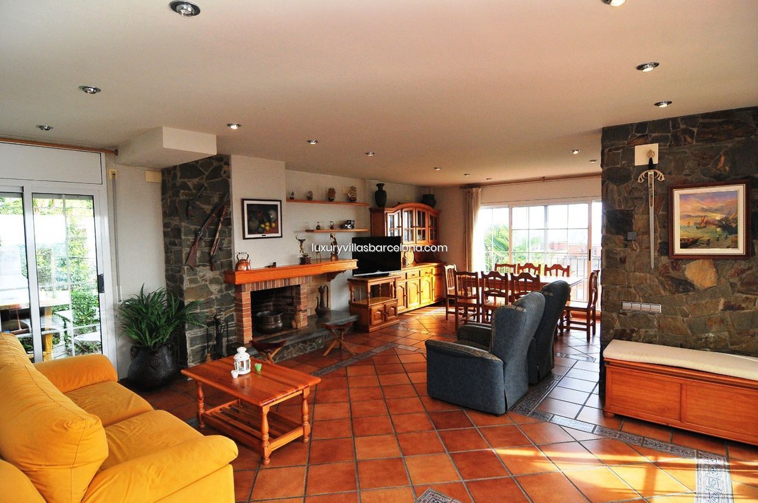 Villa in Pineda de Mar, Katalonien, Spanien 4 - 18300131