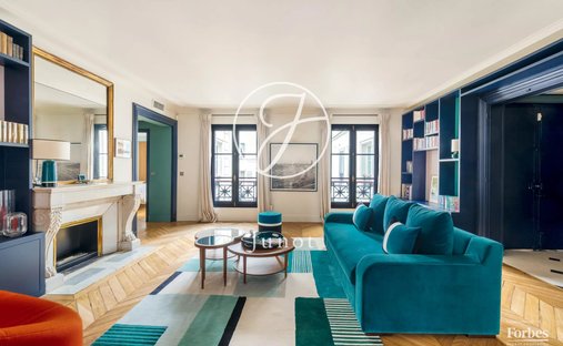 Apartment in Saint Germain des Prés, Paris 6e Arrondissement, Paris 1