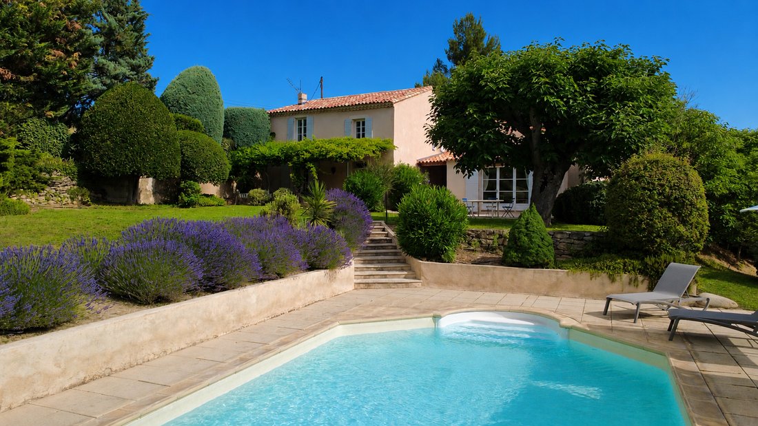 House in Cucuron, Provence-Alpes-Côte d'Azur, France 3 - 17969552