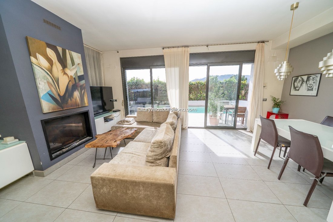Villa in Pineda de Mar, Catalonia, Spain 3 - 18300263