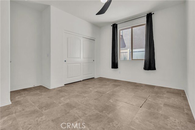 Riverside, California, United States 1 - 18299551