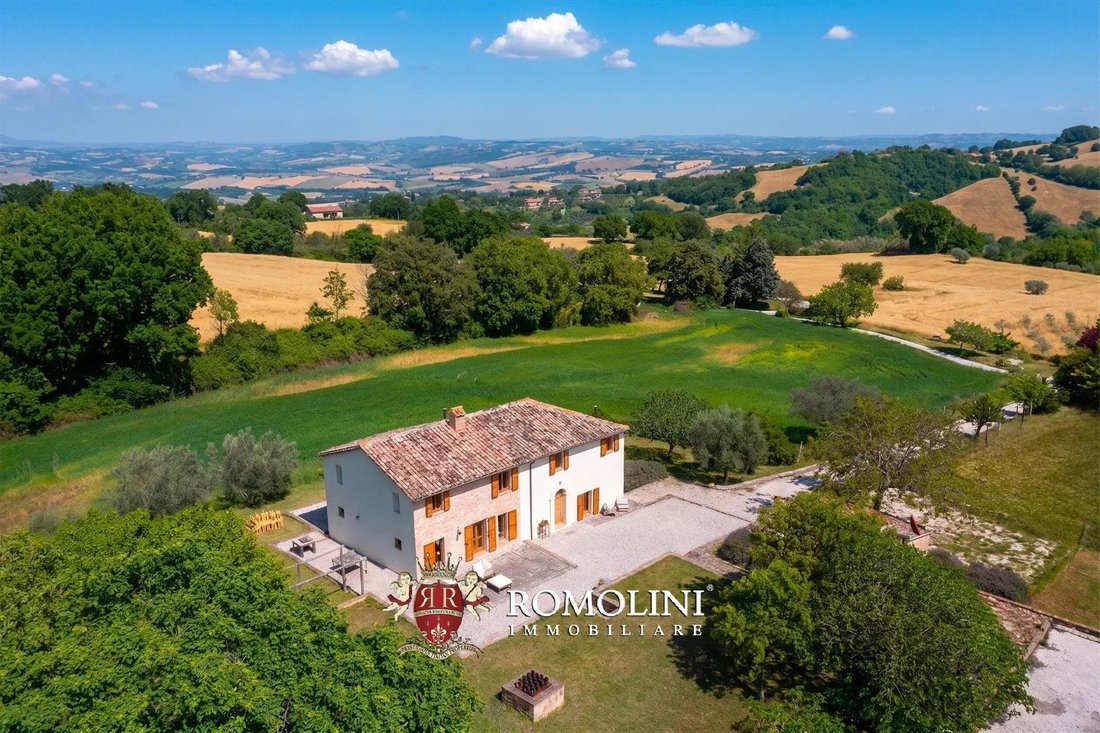 House in Cingoli, Marche, Italy 2 - 18027342