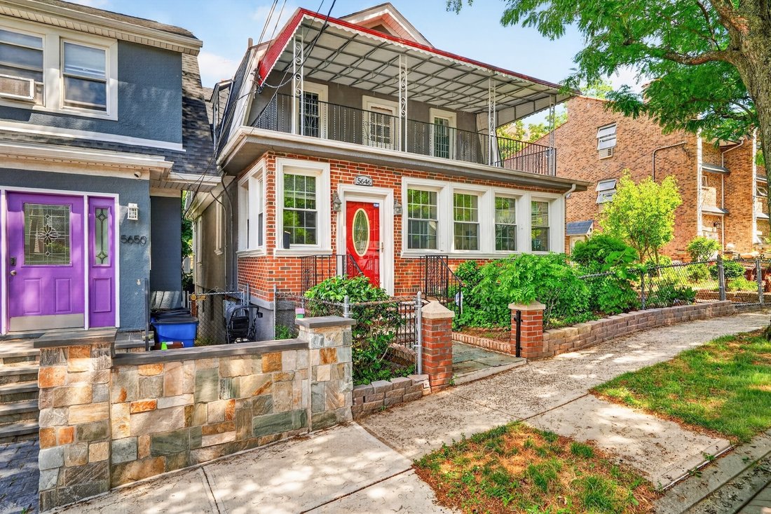 House in New York, New York, United States 1 - 18300346