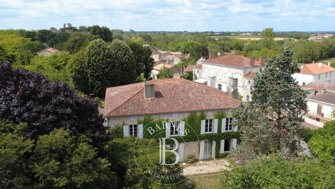 Tenuta a Saint Médard, Fontenay-le-Comte, Francia 2 - 15420998