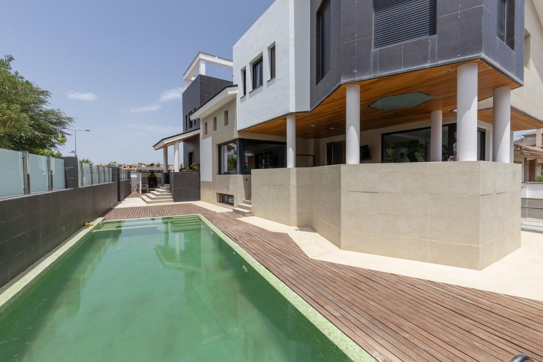 Villa in Ogijares, Andalusia, Spain 2 - 18302751