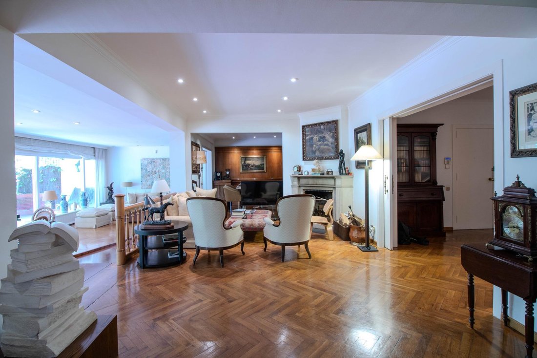 Apartment in Sarrià-Sant Gervasi, Barcelona, Spain 2 - 18302137
