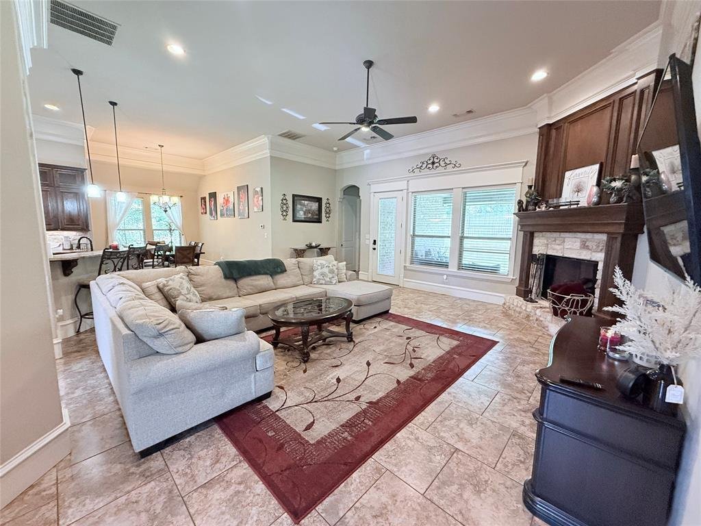 House in Granbury, Texas, United States 4 - 18302022
