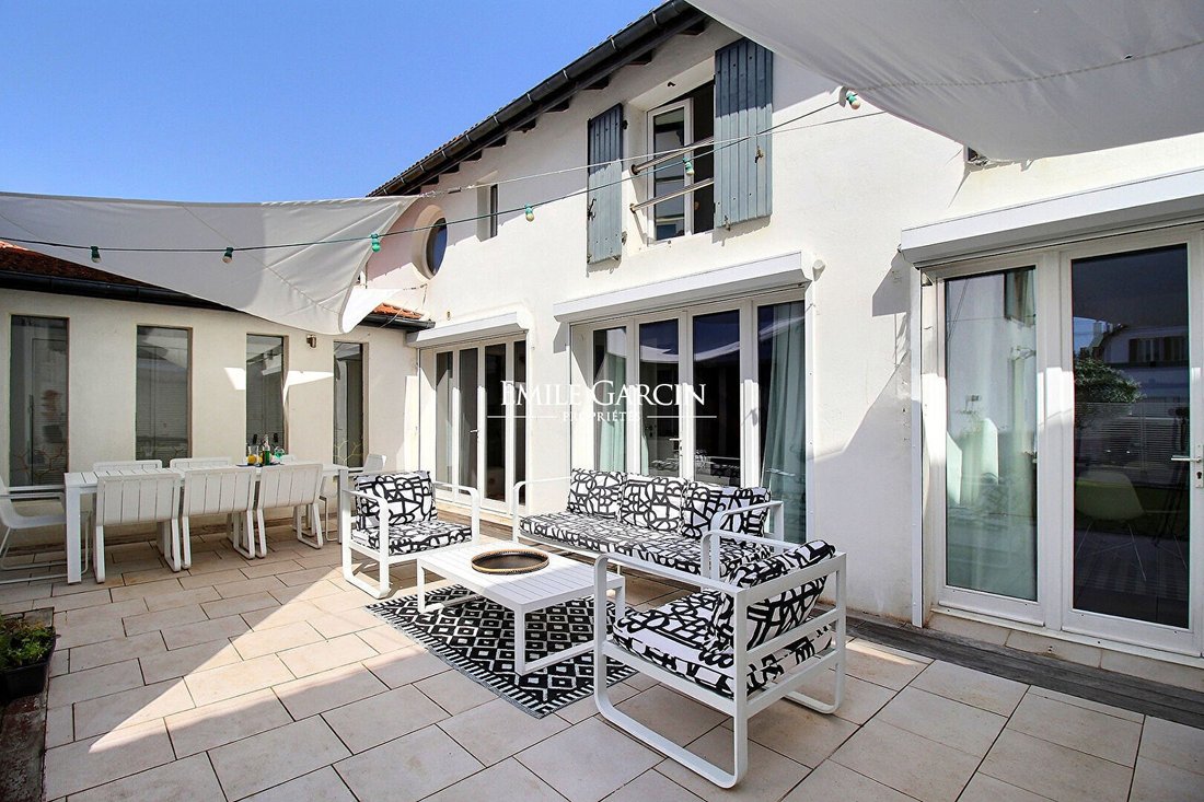 Villa in La Rochefoucauld-Aguilera, Biarritz, France 1 - 18302899