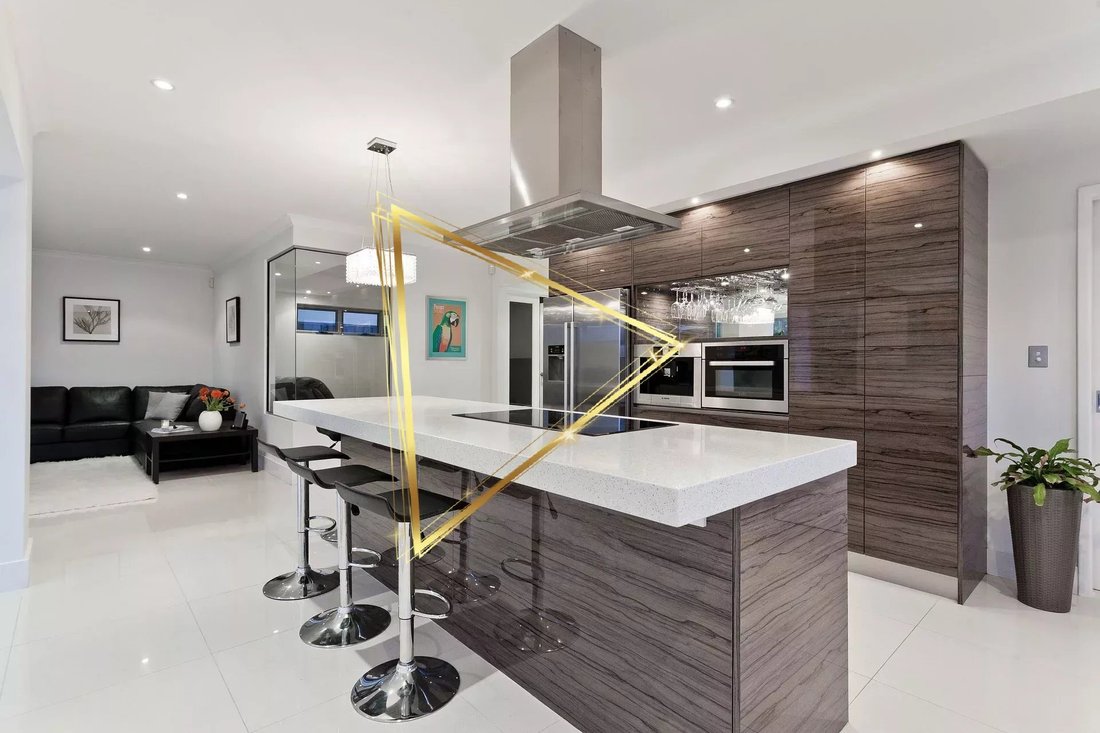 Apartment in Muette Sud, Paris 16e Arrondissement, Paris 2 - 17512263