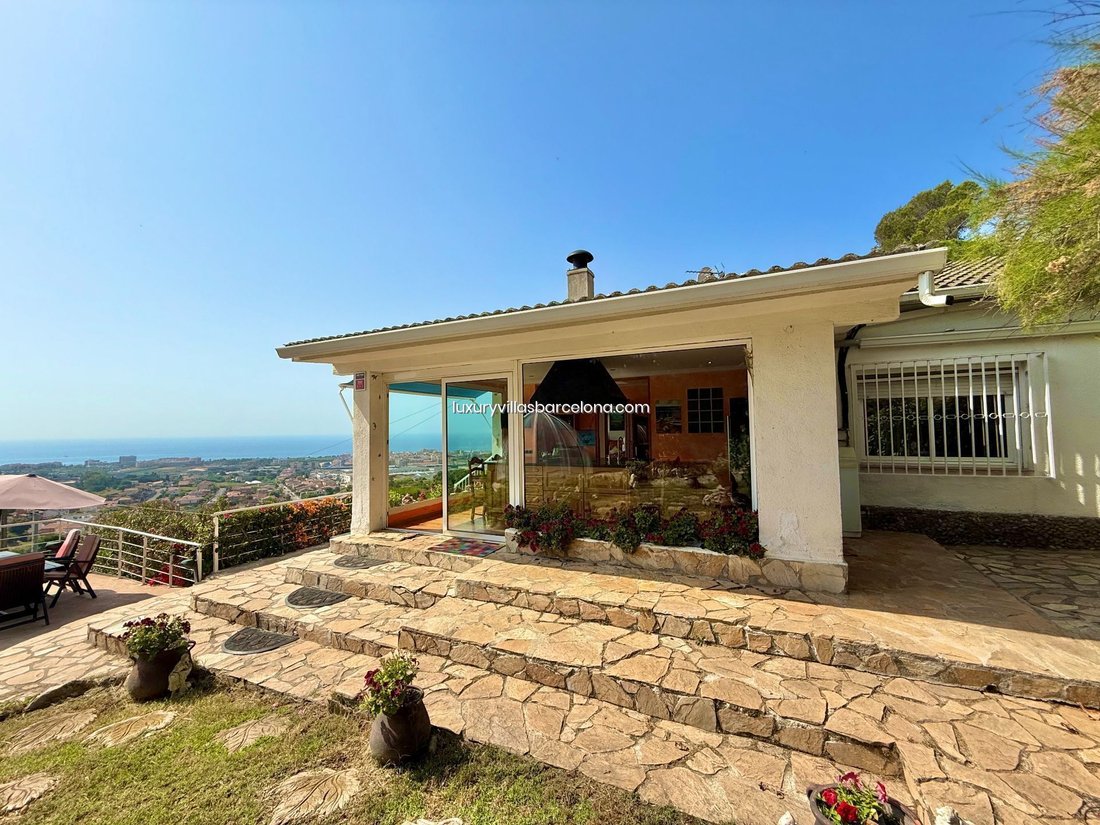 Villa in Pineda de Mar, Catalonia, Spain 1 - 18300638