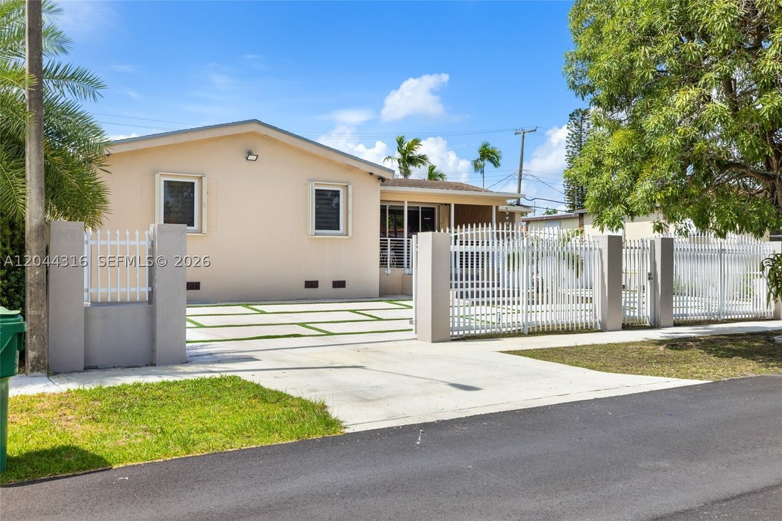 House in Miami, Florida, United States 2 - 18301530