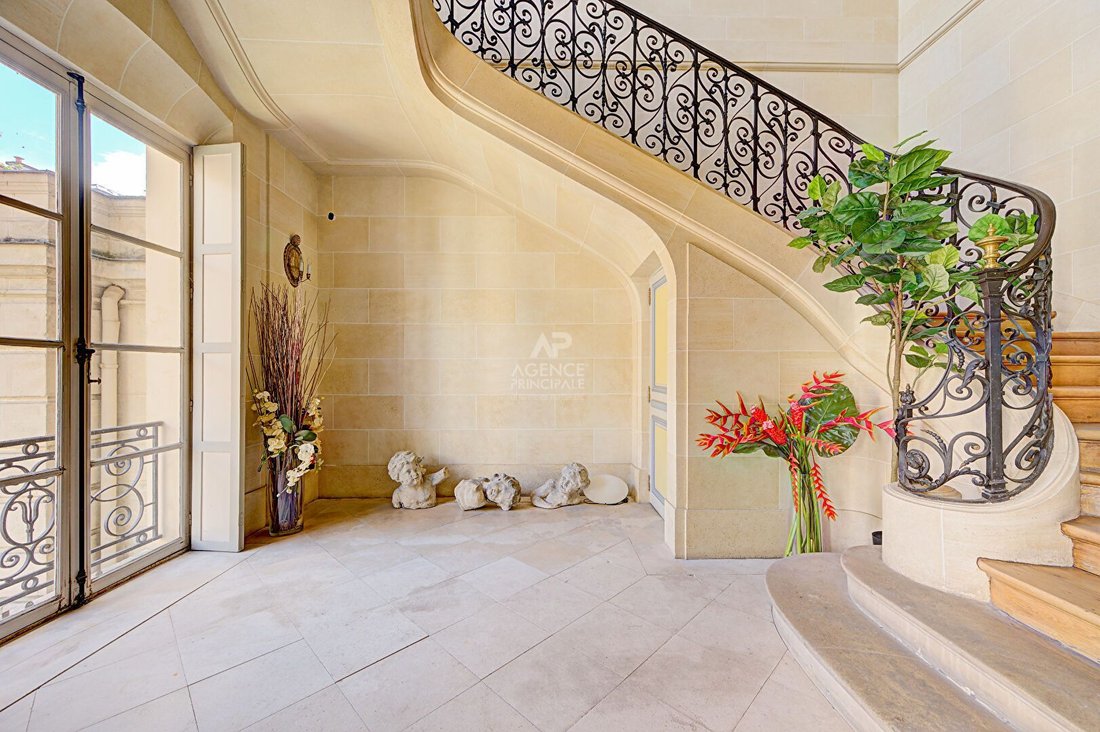 Apartment in Forêt, Saint-Germain-en-Laye, France 4 - 18301101