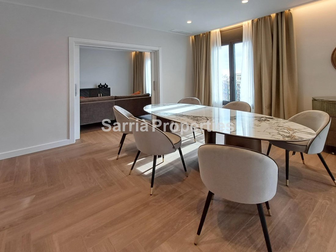 Wohnung in Eixample, Barcelona, Spanien 4 - 18302055