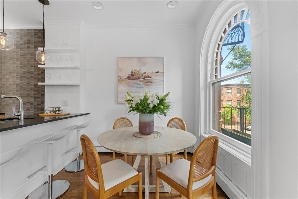 Condo in Boston, Massachusetts, United States 4 - 18238177