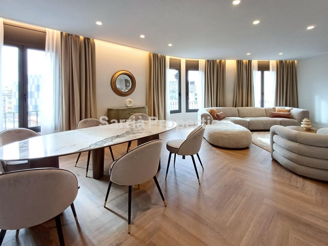 Wohnung in Eixample, Barcelona, Spanien 5 - 18302055