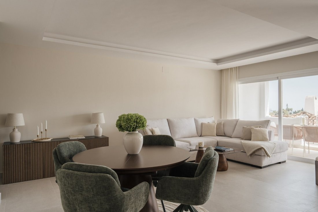 Apartment in El Paraíso, Benahavis, Spain 5 - 18298858