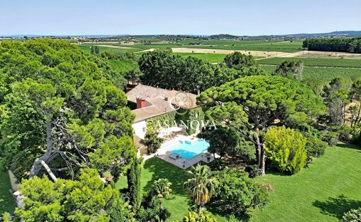 Estate in Bourg-Charité, Narbonne, France 1