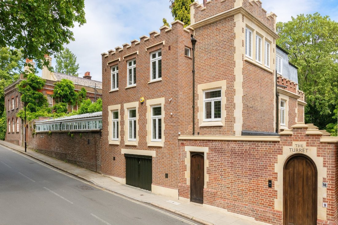 House in Hampstead, Camden, England 1 - 18298831