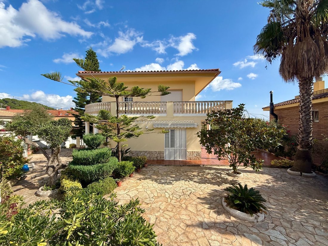 Villa in Pineda de Mar, Catalonia, Spain 4 - 18300730