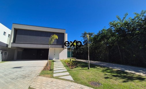 House in Colina dos Pinheiros, State of São Paulo, Brazil 1