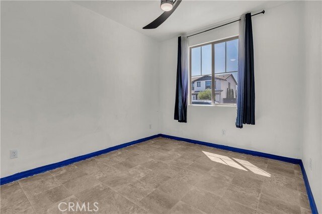 Riverside, California, United States 5 - 18299551