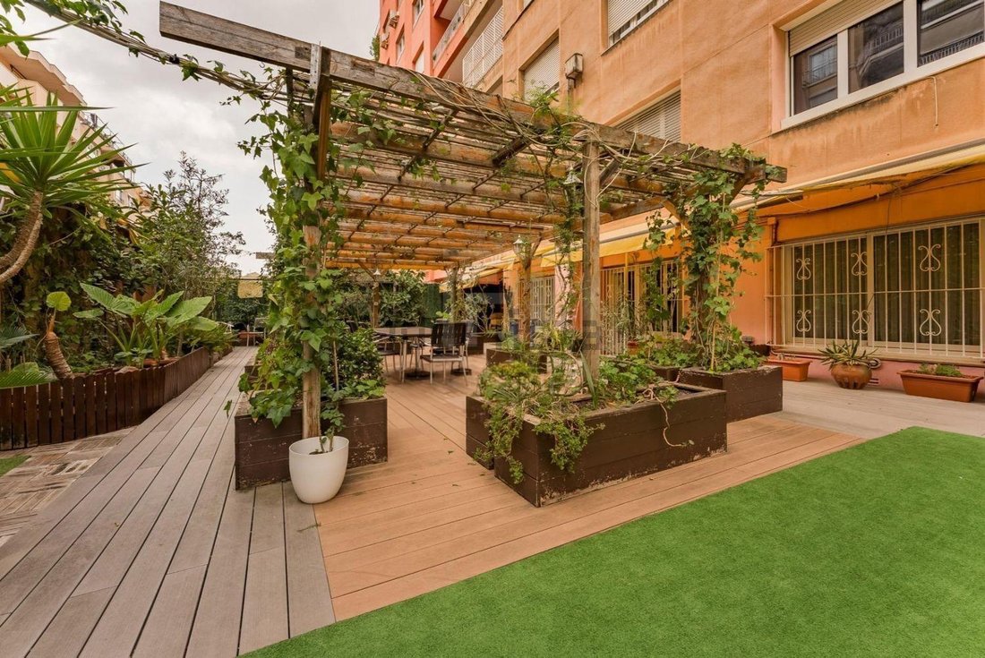 Apartment in Sarrià-Sant Gervasi, Barcelona, Spain 5 - 18302763