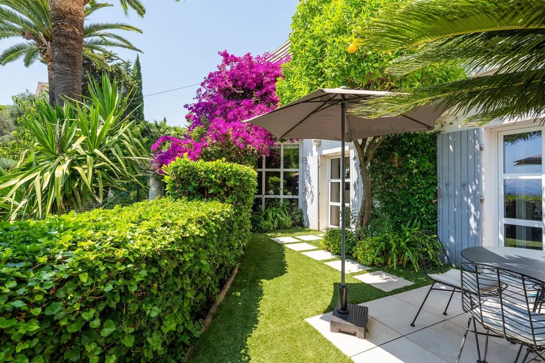 Villa in Collines, Le Cannet, France 1 - 18302133