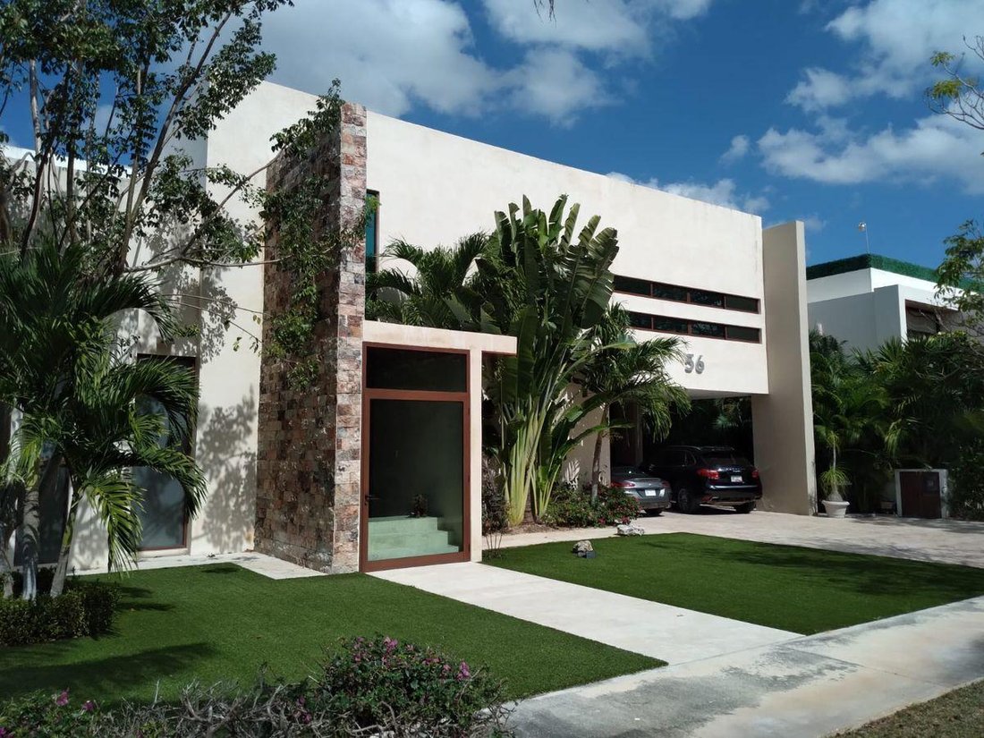 House in Yucatán Country Club, Yucatan, Mexico 2 - 18298533