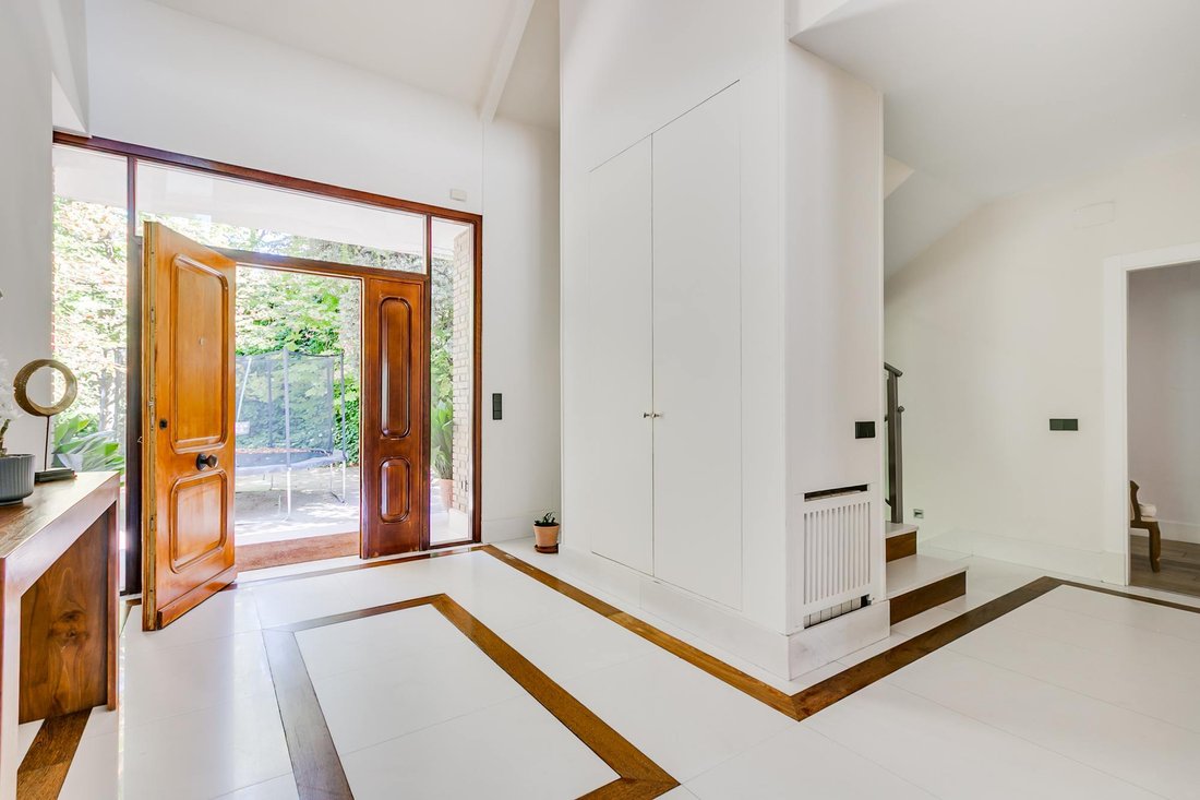 Villa in La Moraleja, Alcobendas, Comunidad de Madrid 4 - 16988817