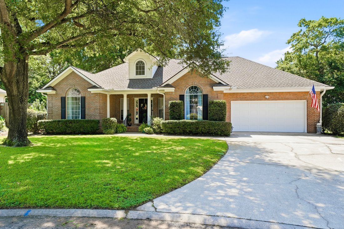 House in St. Simons, Georgia, United States 2 - 17682689