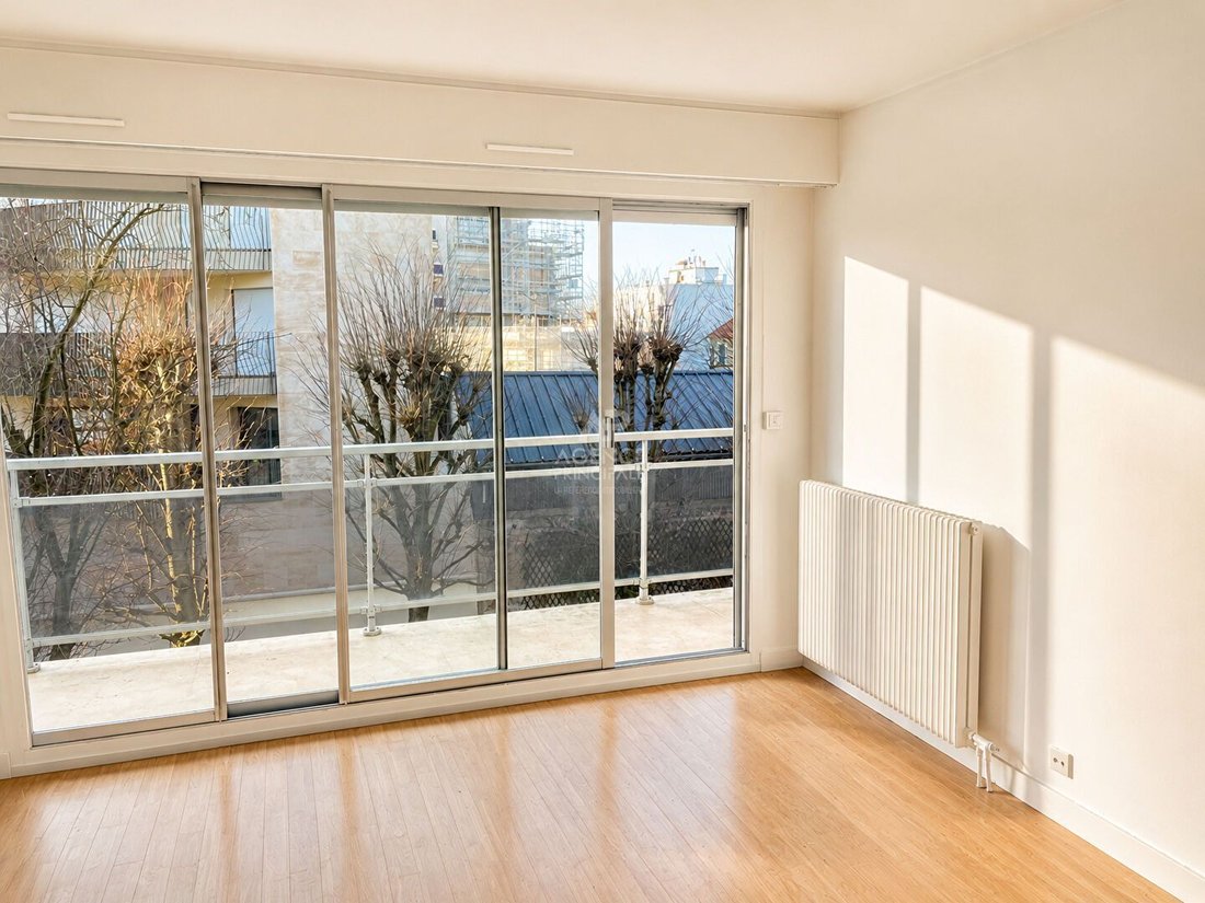 Apartment in Forêt, Saint-Germain-en-Laye, France 2 - 18301094