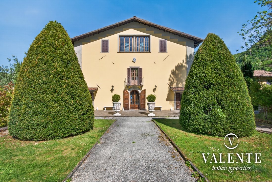 Estate in Castelnuovo di Garfagnana, Tuscany, Italy 2 - 18298126