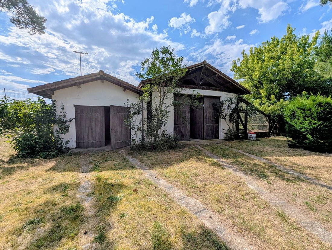 Villa in Saugnac-et-Muret, Nouvelle-Aquitaine, France 3 - 18302941