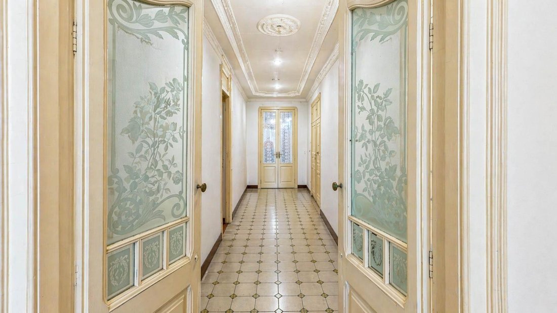 Apartment in Eixample, Barcelona, Spain 1 - 18302445