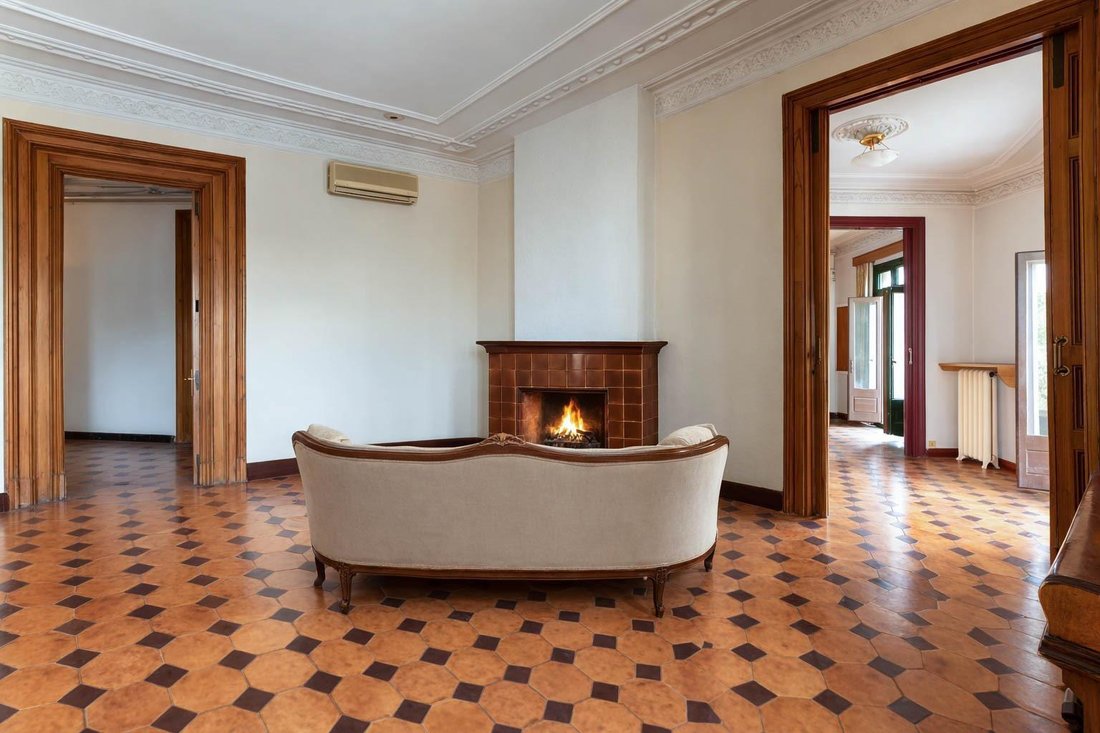 Wohnung in Eixample, Barcelona, Spanien 5 - 18302426