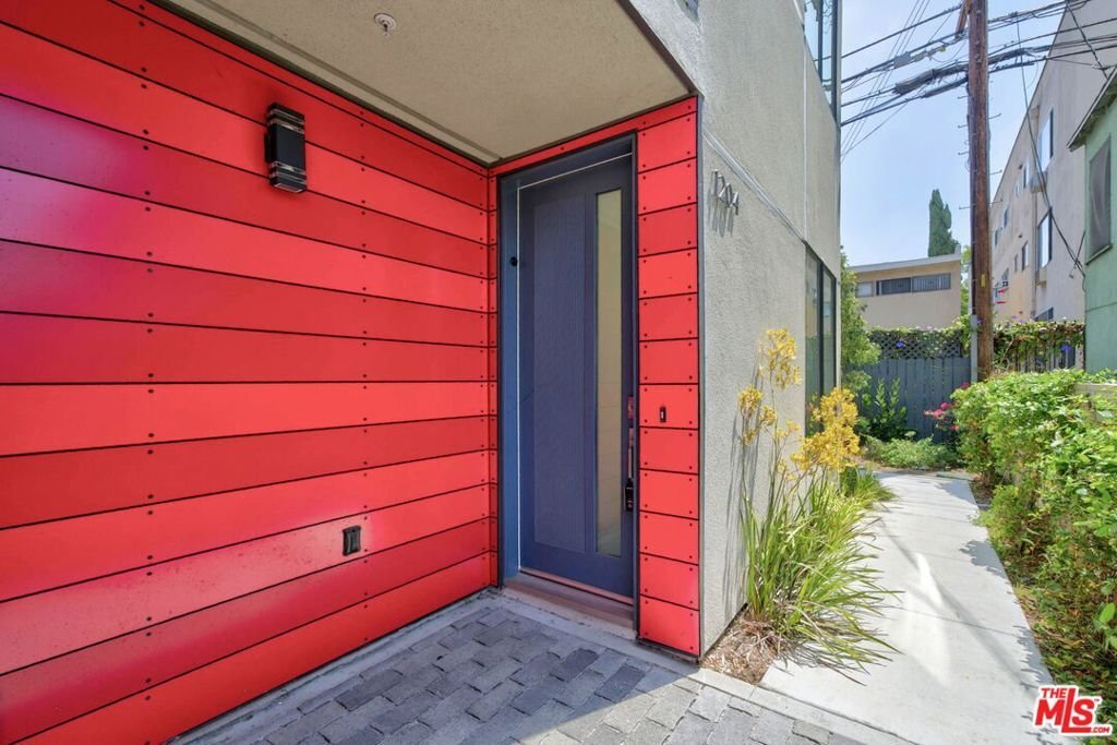 Condo in Los Angeles, California, United States 3 - 18301622