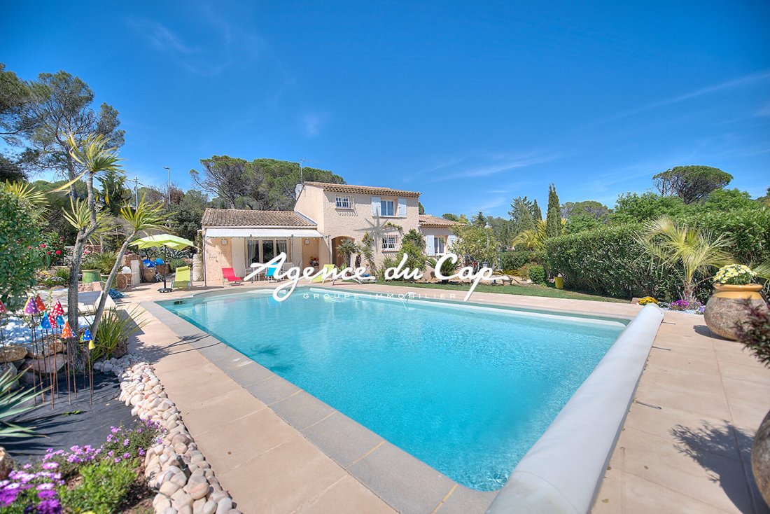 Villa in Le Dramont-Agay-Anthéor-Le Trayas, Saint-Raphaël, France 1 - 18302963