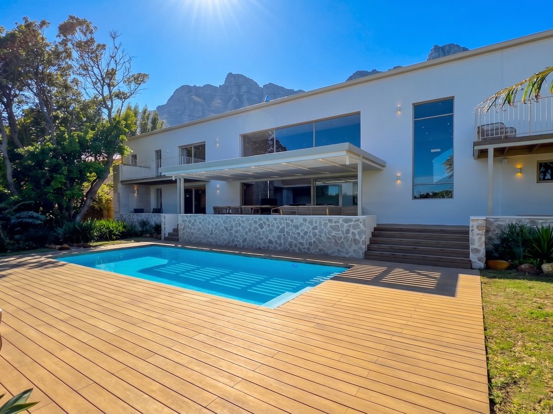 House in Bakoven, Cape Town, South Africa 2 - 18298959