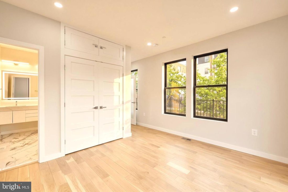 Condo in Washington, District of Columbia, United States 5 - 18302452